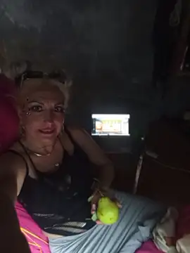 Snapshot of LilaniLoverx chatting on 7, 8, 2026 LilaniLoverx online show from 7, 8, 2026