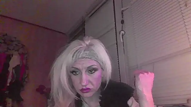 LilaniLoverx online show from 24, 4, 2026
