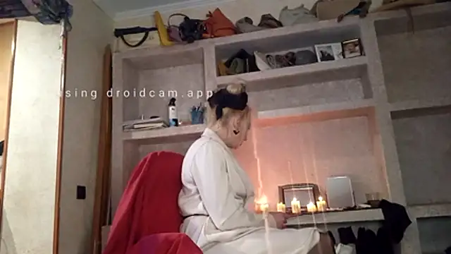 LilaniLoverx online show from 15, 4, 2026