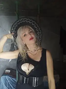 Snapshot of LilaniLoverx chatting on 27, 7, 2026 LilaniLoverx online show from 27, 7, 2026