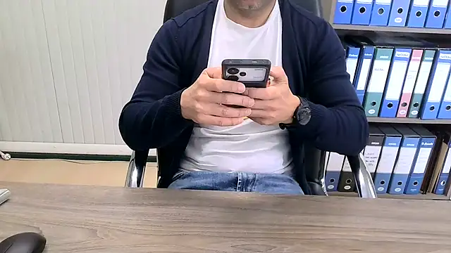 Evasionee online show from 15, 4, 2026