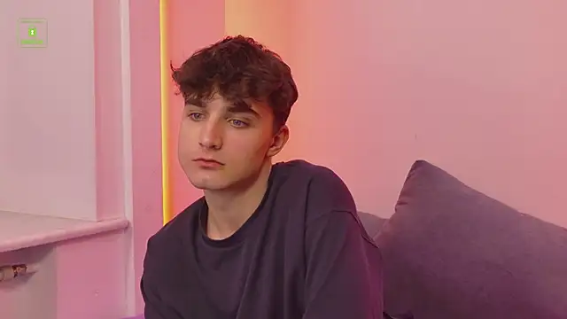 Snapshot of Richard_steele_hot chatting on 3, 11, 2025 Richard steele hot online show from 3, 11, 2025