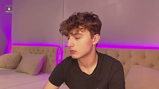 Snapshot of Richard_steele_hot chatting on 2, 11, 2025 Richard steele hot online show from 2, 11, 2025