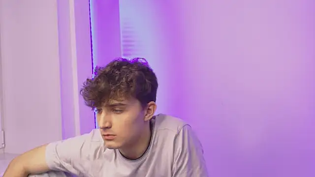 Snapshot of Richard_steele_hot chatting on 7, 11, 2025 Richard steele hot online show from 7, 11, 2025