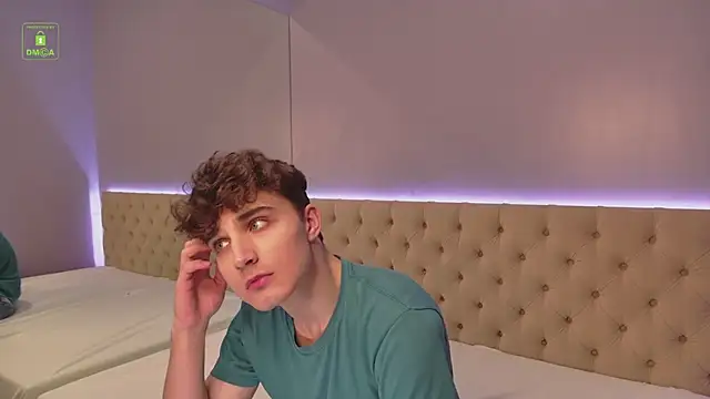 Snapshot of Richard_steele_hot chatting on 4, 11, 2025 Richard steele hot online show from 4, 11, 2025