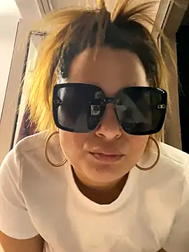 kittykelly online show from 30, 10, 2025