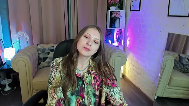 Alma Diaz online show from 28, 10, 2025