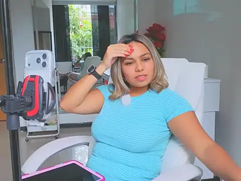 diosadeluniverso online show from 21, 4, 2026