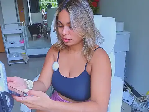 diosadeluniverso online show from 13, 4, 2026