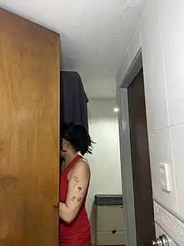 Snapshot of gigi333regi chatting on 4, 12, 2025 gigi333regi online show from 4, 12, 2025