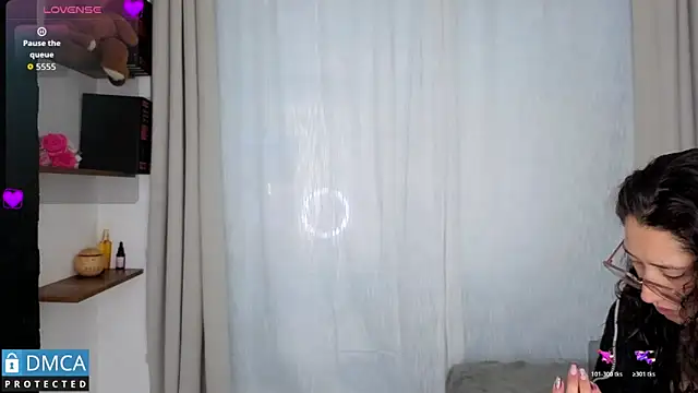 eva delight  online show from 3, 3, 2026