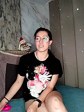 eva delight  online show from 14, 11, 2025