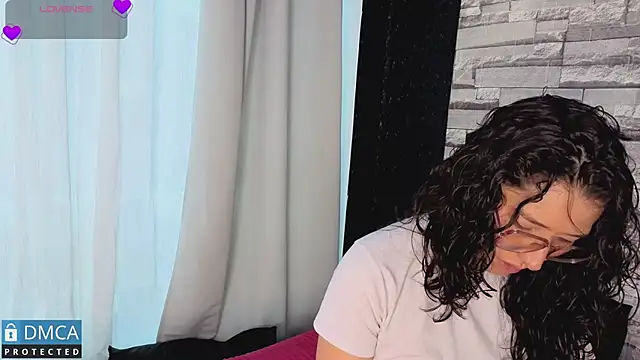 eva delight  online show from 30, 5, 2026