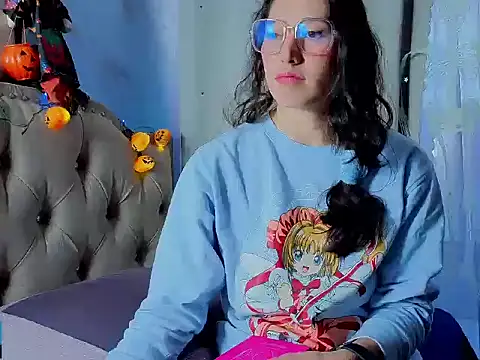 eva delight  online show from 31, 10, 2025