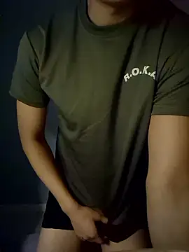 Snapshot of yuta_00 chatting on 20, 2, 2026 yuta 00 online show from 20, 2, 2026