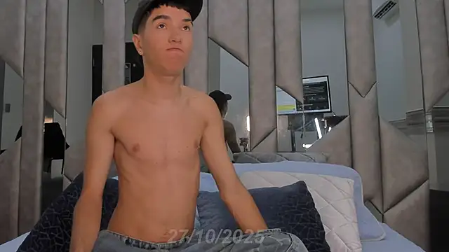 Snapshot of Dallen_Grant chatting on 27, 10, 2025 Dallen Grant online show from 27, 10, 2025