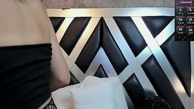 CloePerson online show from 28, 2, 2026