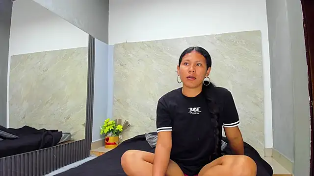 Sarahh-19 online show from 30, 10, 2025