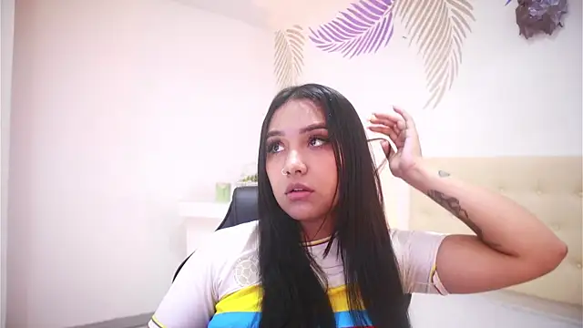 Isabelle Lane online show from 3, 12, 2025