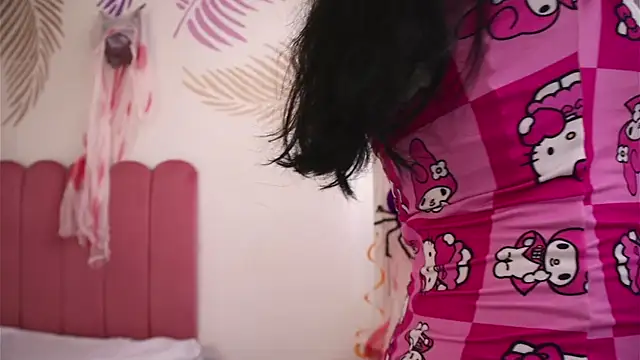 Isabelle Lane online show from 31, 10, 2025