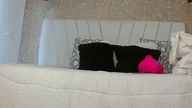 AliceSmity  online show from 12, 4, 2026