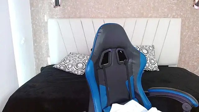 AliceSmity  online show from 5, 2, 2026