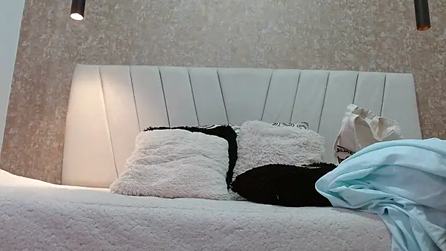 AliceSmity  online show from 7, 3, 2026