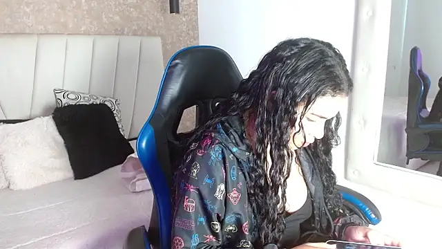 AliceSmity  online show from 23, 4, 2026