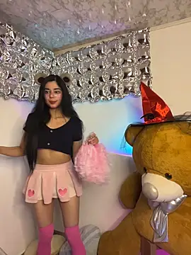 Snapshot of wetbyAlice chatting on 24, 10, 2025 wetbyAlice online show from 24, 10, 2025