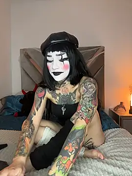 Snapshot of NinaHex chatting on 30, 10, 2025 NinaHex online show from 30, 10, 2025