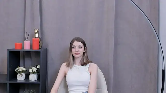 Snapshot of OraleePortier chatting on 26, 10, 2025 OraleePortier online show from 26, 10, 2025