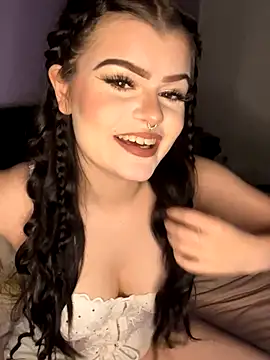 Lolaabunni online show from 30, 10, 2025