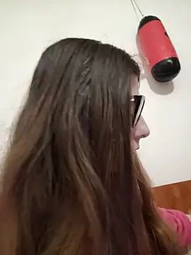 sweetbabygirlforyou online show from 4, 4, 2026