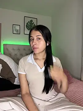 BIJOU SECRET online show from 25, 3, 2026