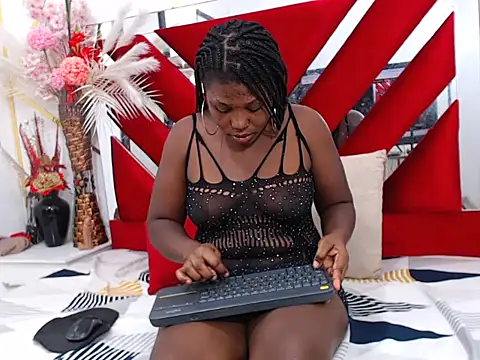 Snapshot of MarilinMowss chatting on 27, 10, 2025 MarilinMowss online show from 27, 10, 2025