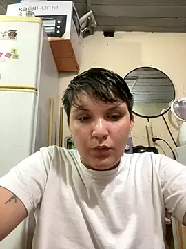 Snapshot of leti302 chatting on 31, 10, 2025 leti302 online show from 31, 10, 2025