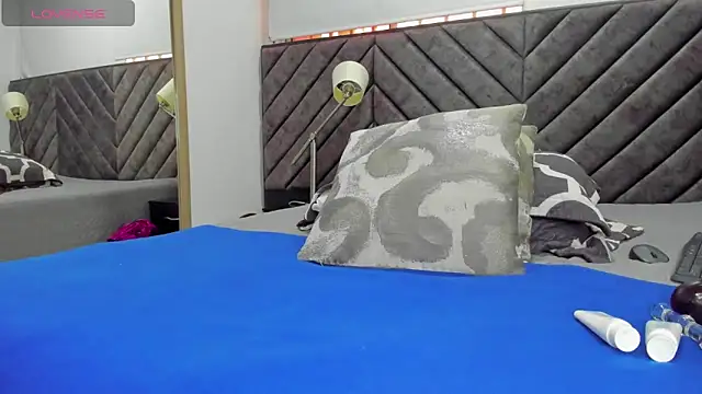 laliItaclark online show from 18, 11, 2025