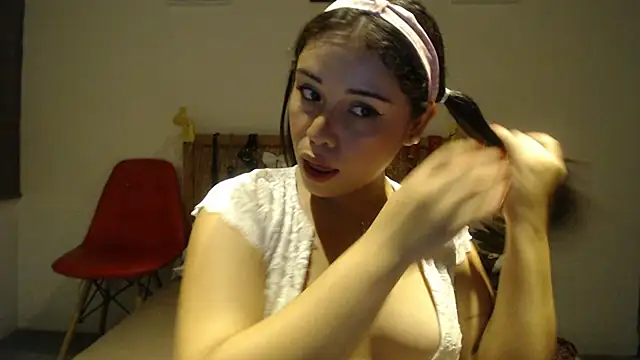 Snapshot of Nube_Azul1 chatting on 26, 10, 2025 Nube Azul1 online show from 26, 10, 2025