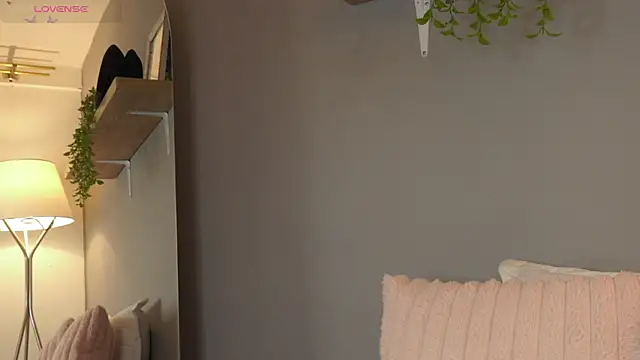 Missemily 11 online show from 11, 3, 2026