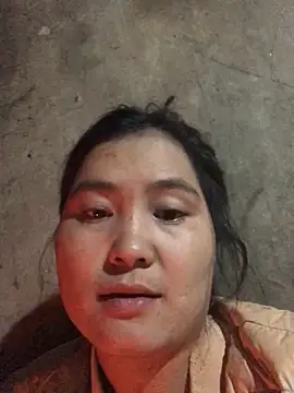 Snapshot of bong-ngo chatting on 4, 11, 2025 bong-ngo online show from 4, 11, 2025