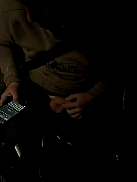 davi73d online show from 4, 11, 2025