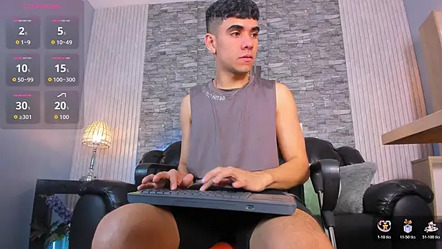 zack joness18 online show from 23, 11, 2025