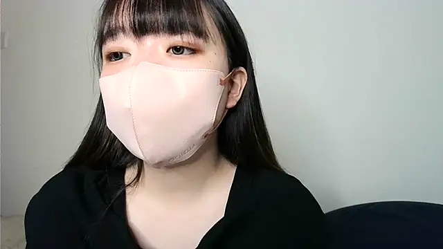 yua chan00 online show from 4, 11, 2025