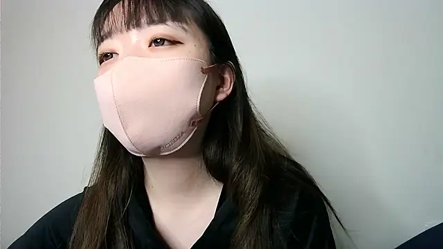 yua chan00 online show from 4, 2, 2026