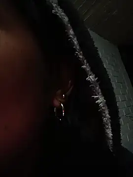 YeseniaRodriguez3 online show from 8, 11, 2025