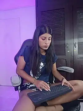 Snapshot of YeseniaRodriguez3 chatting on 28, 5, 2026 YeseniaRodriguez3 online show from 28, 5, 2026