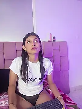 Snapshot of YeseniaRodriguez3 chatting on 3, 6, 2026 YeseniaRodriguez3 online show from 3, 6, 2026