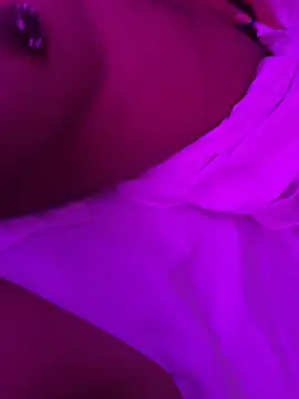 Snapshot of Tatishernandez chatting on 25, 10, 2025 Tatishernandez online show from 25, 10, 2025