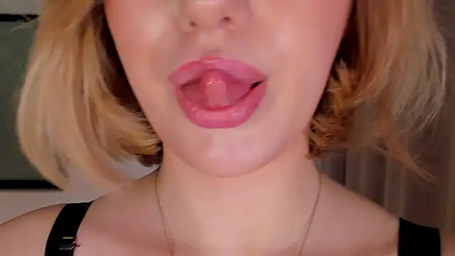 Snapshot of Alice_Presly chatting on 5, 11, 2025 Alice Presly online show from 5, 11, 2025