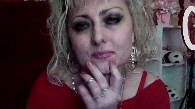 Snapshot of xHot_Amazonq chatting on 12, 2, 2026 xHot Amazonq online show from 12, 2, 2026